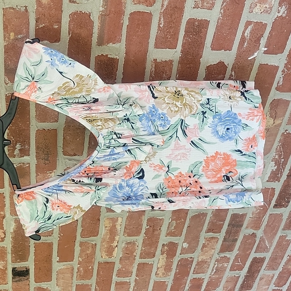 Loft Floral V Neck Top